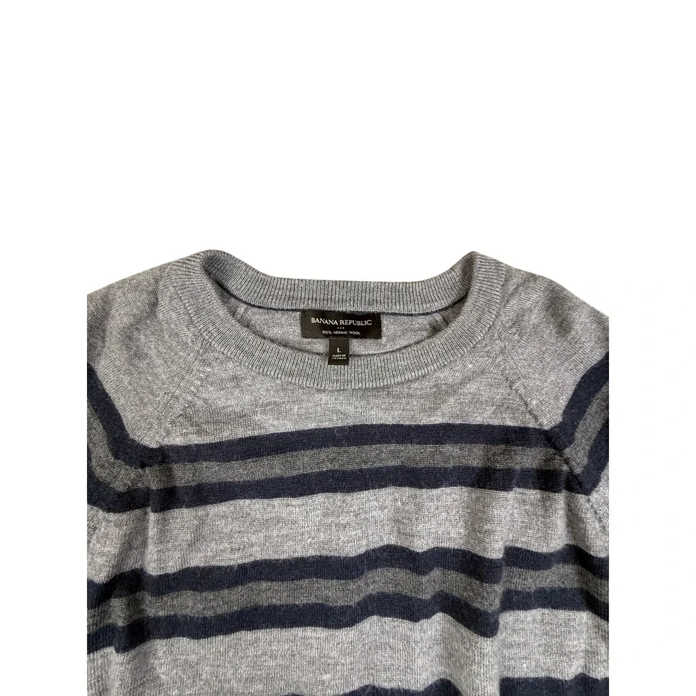 Banana Republic Mens Gray Striped‎ 100% Merino Wool Sweater Size L Winter